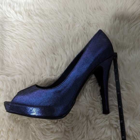 LNC Call it Spring blue, purple, shiny reflective peep toe heels, 4.5", 8 - Picture 11 of 11